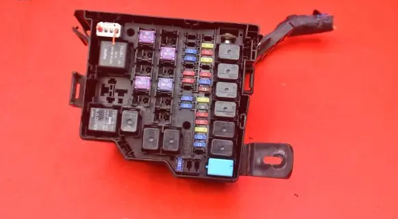 Mazda 2 Fuse box set
