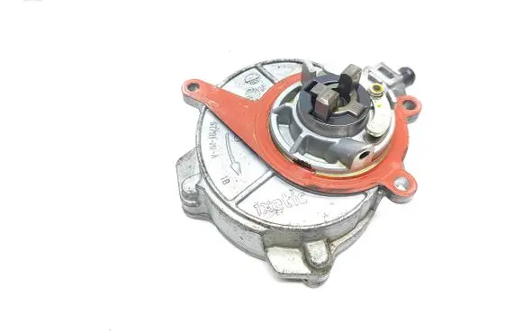 Audi A8 S8 D4 4H Vacuum pump 06E145100Q