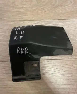 Mercedes-Benz ML W164 Front sill (body part) A1646980115RH