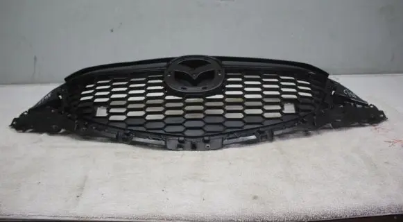 Mazda CX-5 Front bumper upper radiator grill