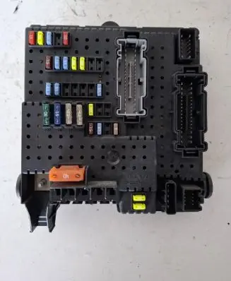 Volvo V70 Fuse module 30786646 07W134 28080156