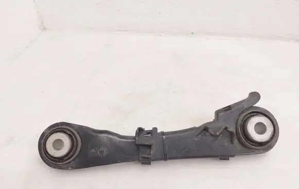 Rear control arm