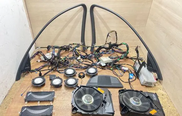 BMW 3 E90 E91 Audio system kit 9142512 9224378 6935024