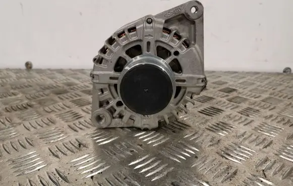 Hyundai Tucson TL Generator/alternator 2626125 373002B970