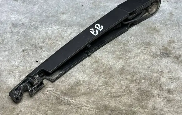 KIA Sportage Rear glass lock/latch C105 98815A4000