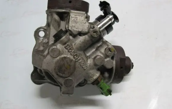 Honda CR-V Fuel injection high pressure pump N22B4