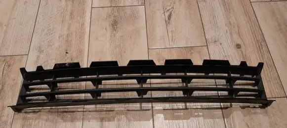 Renault Megane II Front bumper lower grill 8200114155