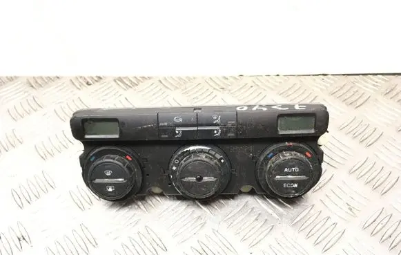 Skoda Octavia Mk2 (1Z) Climate control unit 74241061 24030551