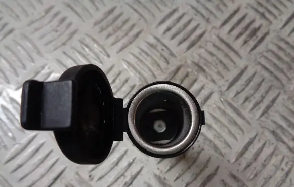 KIA Ceed 12 V Socket (front) 