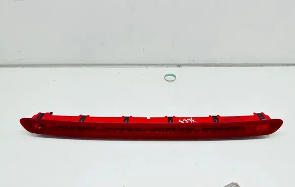 Volkswagen PASSAT B8 Third/center stoplight 3G9945087A