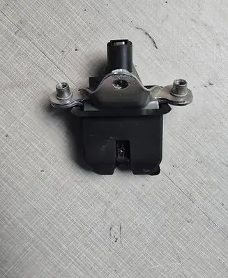 Skoda Octavia Mk2 (1Z) Tailgate/trunk/boot lock/catch/latch 1Z5827501E