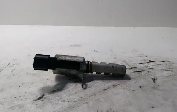 Toyota Yaris Camshaft vanos timing valve 30Q010