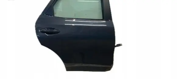 KIA Xceed Rear door