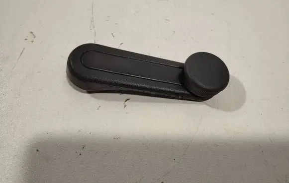Toyota Auris 150 Front door window winding handle 6926002020