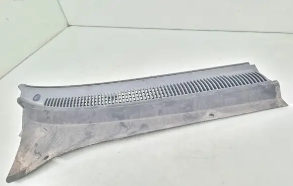 Wiper trim