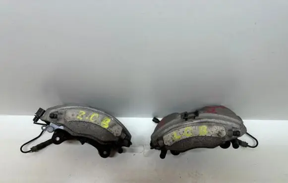 Audi A4 S4 B9 Front brake caliper 8W05DR 8w06DR