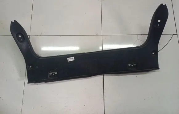 Toyota Avensis T250 Other trunk/boot trim element 5838705070
