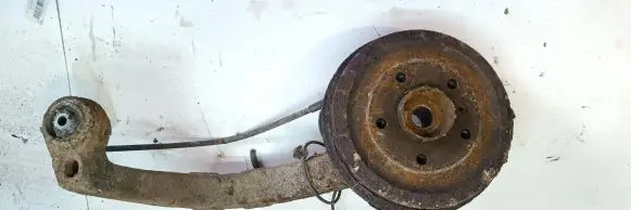 BMW 3 E36 Rear wheel hub spindle/knuckle 