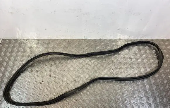 Jeep Renegade Trunk rubber seal (body) 