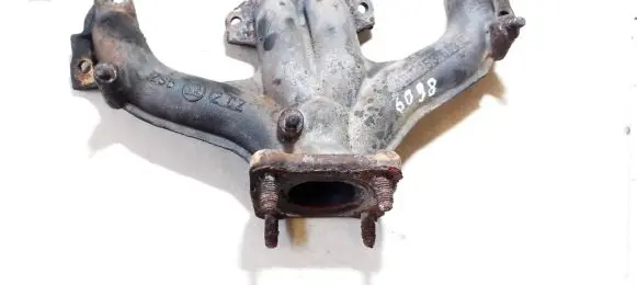 Skoda Fabia Mk1 (6Y) Exhaust manifold 047253033e