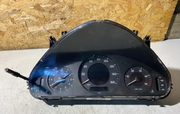 Mercedes-Benz E W211 Speedometer (instrument cluster) 87001