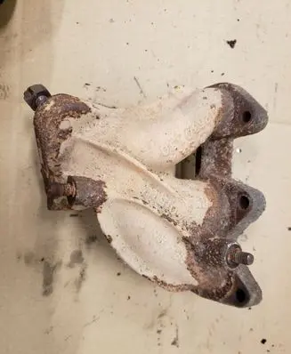 Volkswagen Golf III Exhaust manifold 021253033D