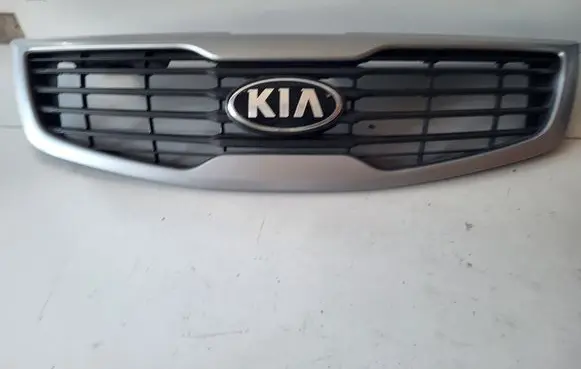 KIA Sportage Front bumper upper radiator grill 863613U000