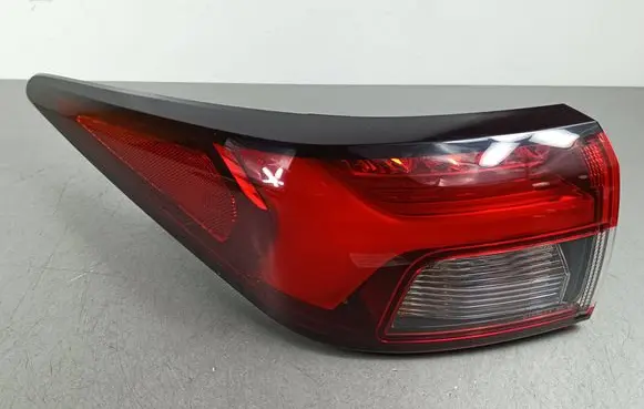 Mitsubishi Outlander IV Rear/tail lights 