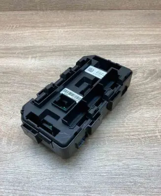 BMW 1 F20 F21 Fuse module 9337879