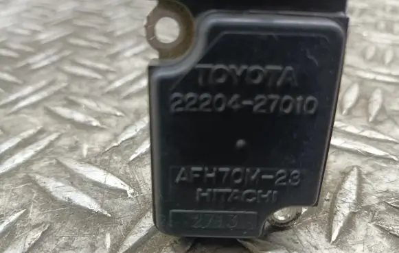 Toyota Corolla E120 E130 Mass air flow meter 2220427010