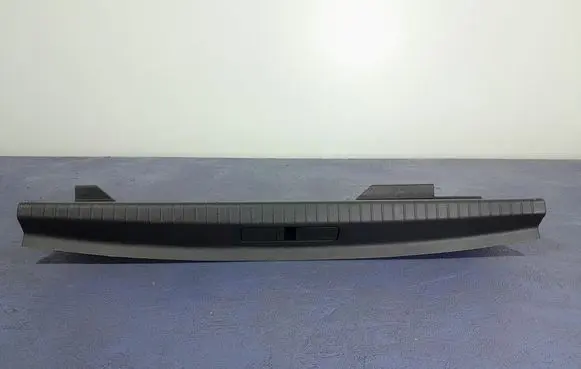 Peugeot 208 II Other sill/pillar trim element 98233059ZD
