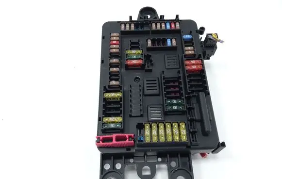 BMW X5 E70 Fuse box set 10688710