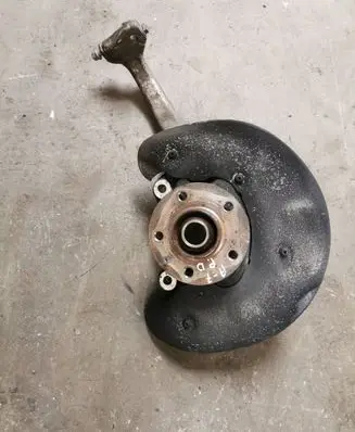 Audi A7 S7 4G Front wheel hub spindle knuckle
