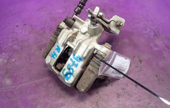 Nissan Almera Tino Rear brake caliper