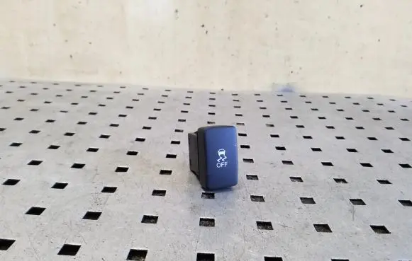 Traction control (ASR) switch