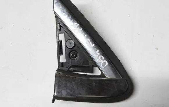 Citroen DS4 Front arch trim 20CA36