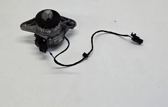 Mercedes-Benz GLS X167 Engine mount bracket A1672409300