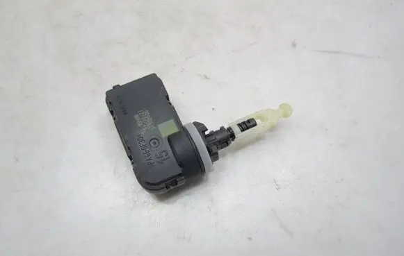 Headlight level adjustment motor