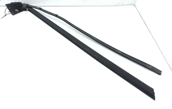 Mercedes-Benz CLK A209 C209 Rubber seal front coupe door window A2097200424