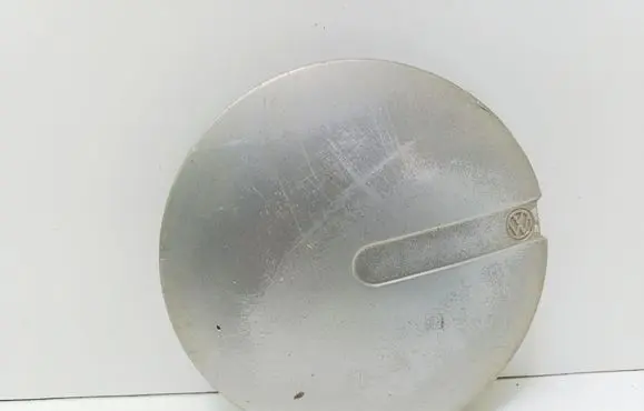 Volkswagen Golf III Original wheel cap 1H0601149