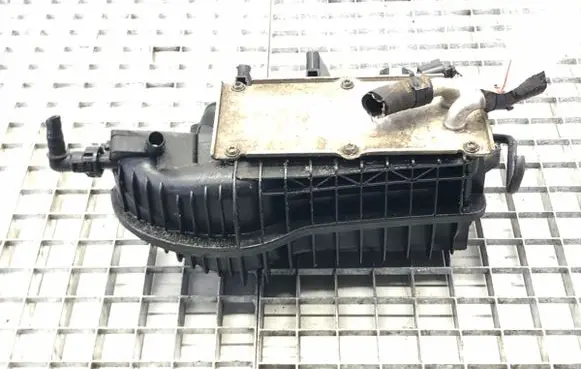 Volkswagen Golf VI Intake manifold 03F145749B