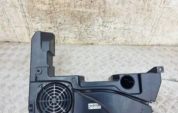 Audi A4 S4 B8 8K Subwoofer speaker 8T8035382