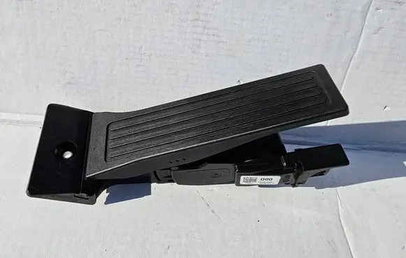 KIA Sportage Accelerator throttle pedal Q00