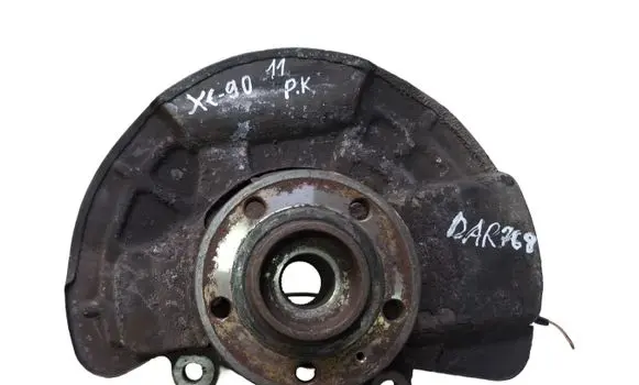 Front wheel hub