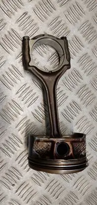 Dodge Durango III Piston with connecting rod