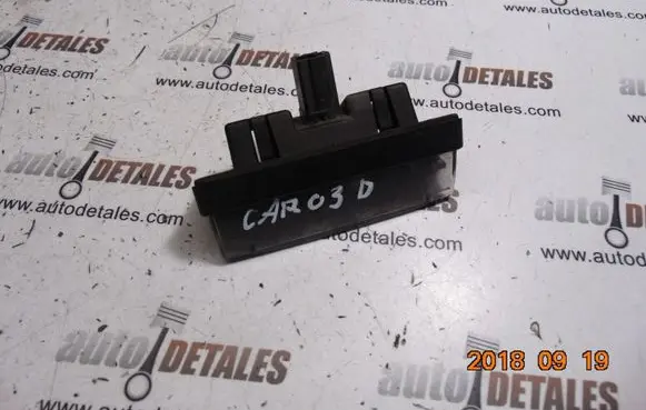 Mitsubishi Carisma Number plate light