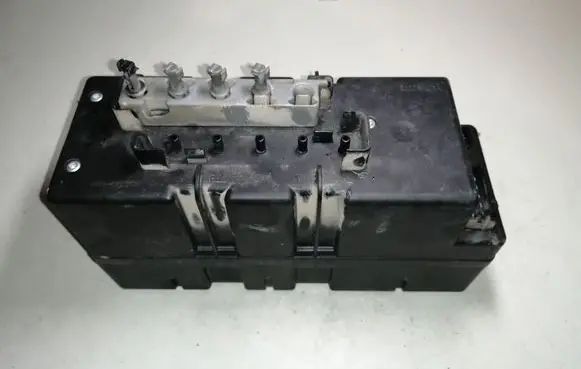 Mercedes-Benz S W220 Central locking vacuum pump 2208000548 0132006361