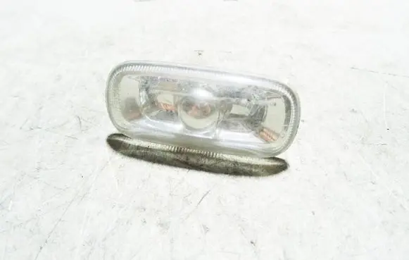 Audi A6 S6 C6 4F Front fender indicator light 8E0949127