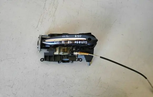 BMW 5 F10 F11 Front door exterior handle/bracket X1720745109 13122011