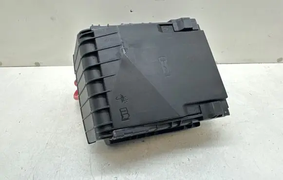 Audi TT TTS Mk2 Fuse box set 8J0907361